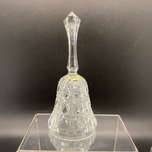 Crystal dinner bell. Vintage 1980s. European origin. Cut lead crystal. - Picture 1 of 10
